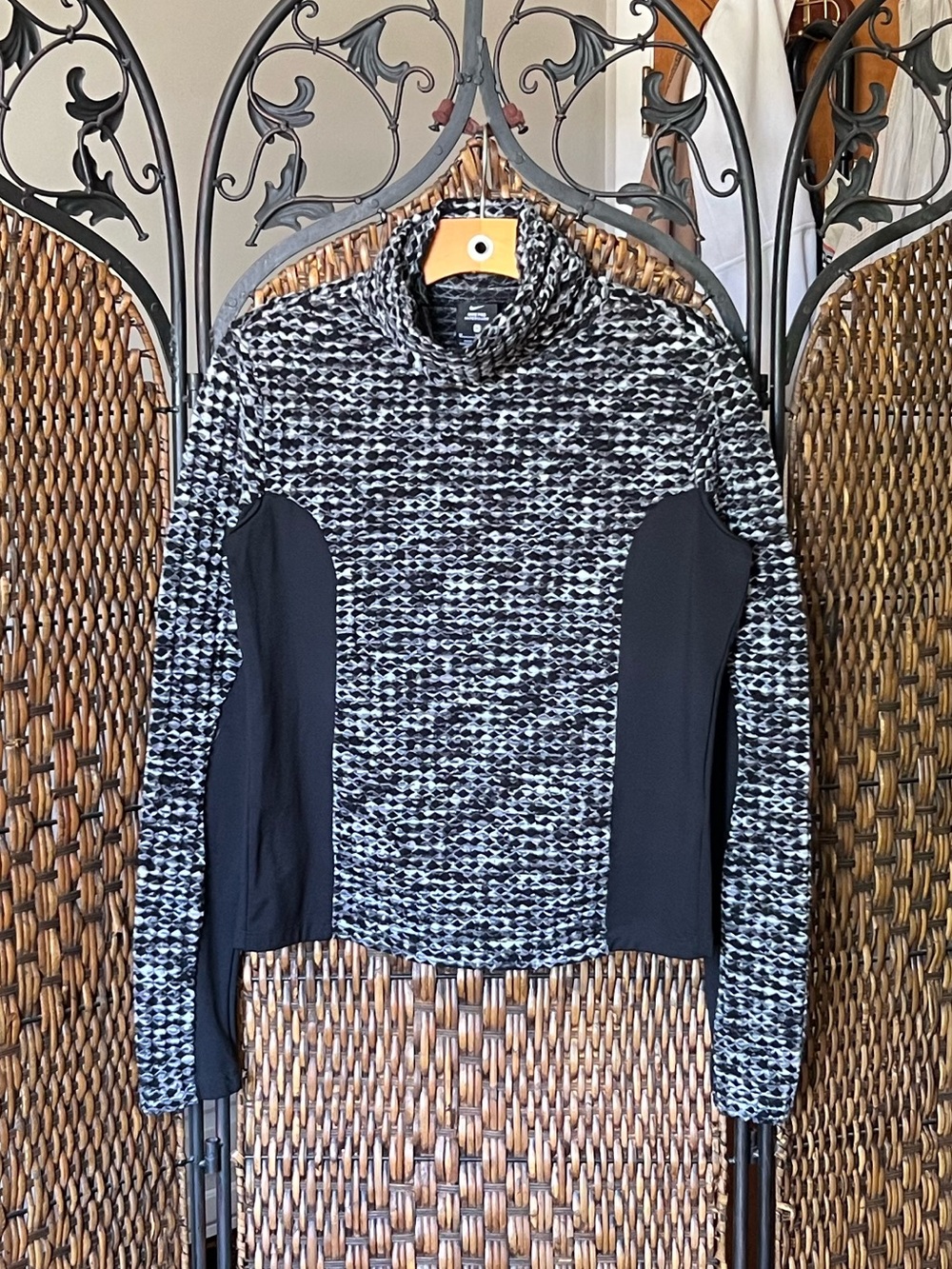 M Nike Hyperwarm Fleece Sweater